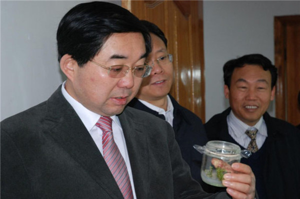 國家林業(yè)局張永利副局長蒞臨我院調(diào)研